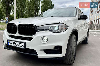 Позашляховик / Кросовер BMW X5 2017 в 