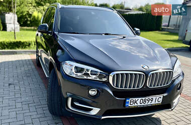 Внедорожник / Кроссовер BMW X5 2015 в 