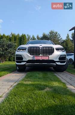 Позашляховик / Кросовер BMW X5 2020 в 