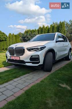 Позашляховик / Кросовер BMW X5 2020 в 