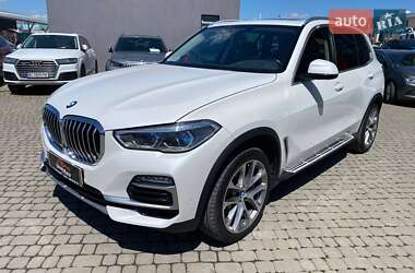 Внедорожник / Кроссовер BMW X5 2019 в 