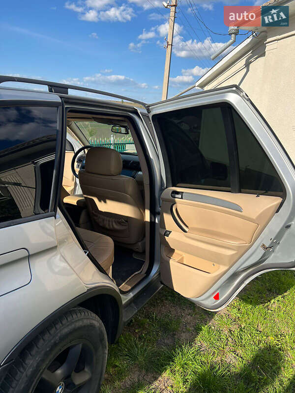 Позашляховик / Кросовер BMW X5 2003 в Хотині