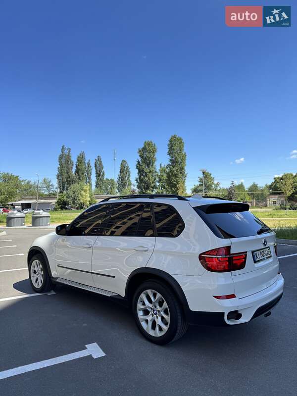 Внедорожник / Кроссовер BMW X5 2011 в Чернигове