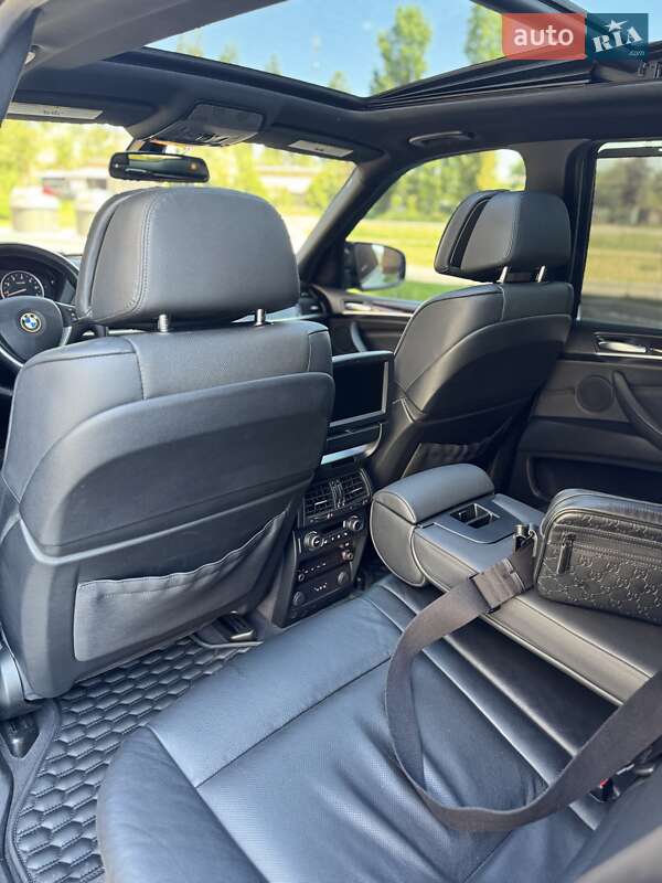 Внедорожник / Кроссовер BMW X5 2011 в Чернигове