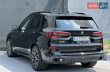 Внедорожник / Кроссовер BMW X5 2022 в 