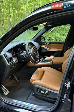 Внедорожник / Кроссовер BMW X5 2021 в 