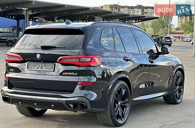 Внедорожник / Кроссовер BMW X5 2019 в 