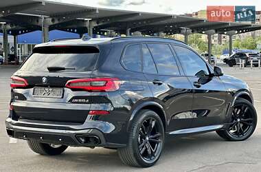 Внедорожник / Кроссовер BMW X5 2019 в 