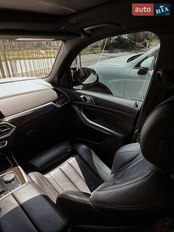 Позашляховик / Кросовер BMW X5 2018 в Миколаєві