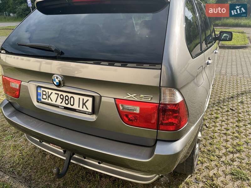 Позашляховик / Кросовер BMW X5 2005 в Дубні