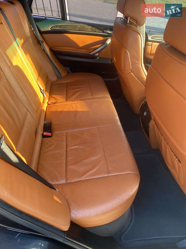 Внедорожник / Кроссовер BMW X5 2005 в Ковеле