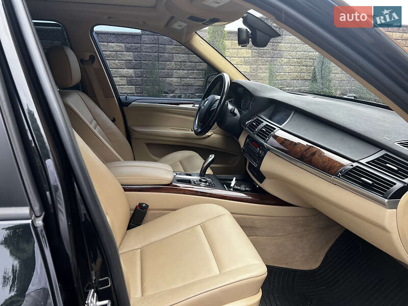 Внедорожник / Кроссовер BMW X5 2012 в Тернополе