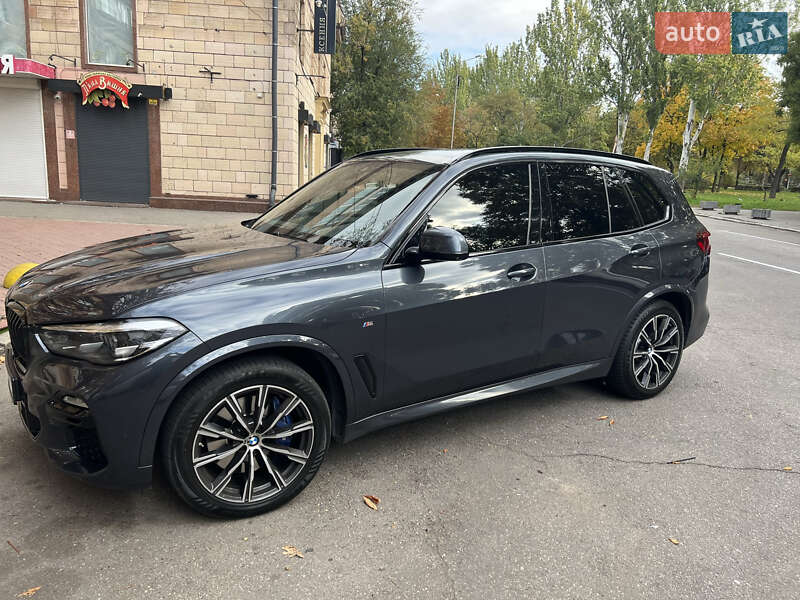 Внедорожник / Кроссовер BMW X5 2020 в Запорожье