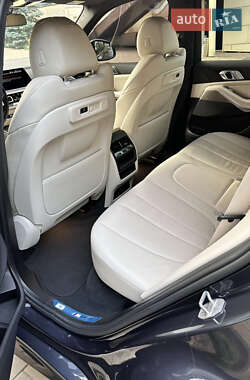 Позашляховик / Кросовер BMW X5 2022 в 