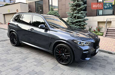 Позашляховик / Кросовер BMW X5 2022 в 
