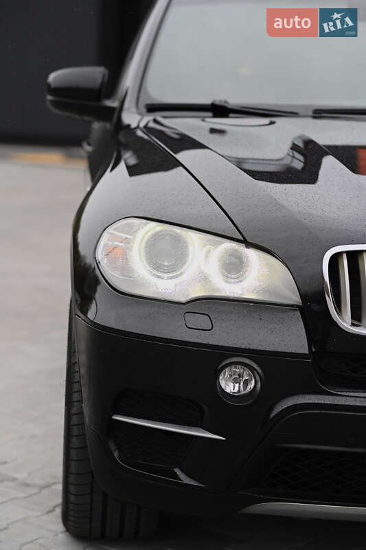 Внедорожник / Кроссовер BMW X5 2011 в Дубно