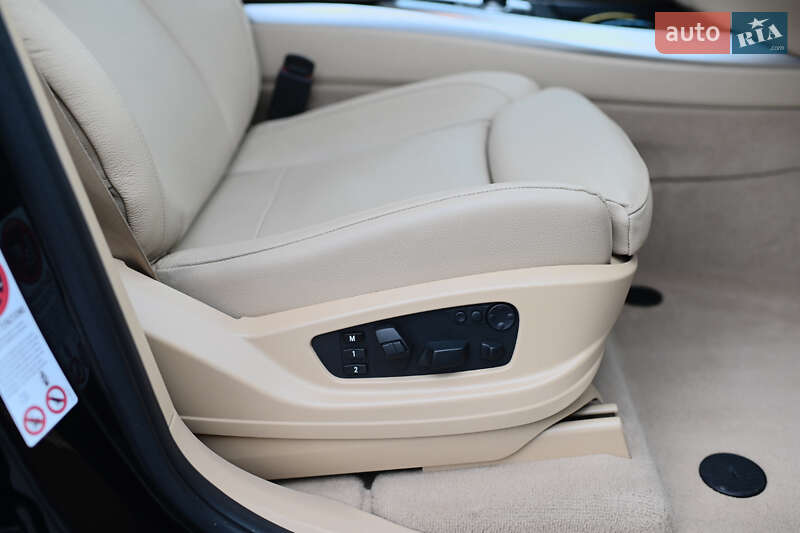 Внедорожник / Кроссовер BMW X5 2011 в Дубно