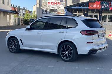 Внедорожник / Кроссовер BMW X5 2022 в 