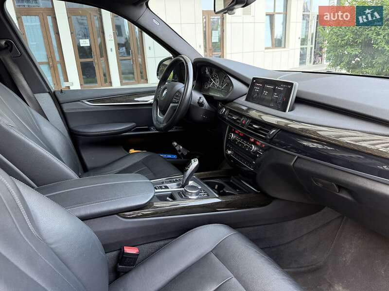 Позашляховик / Кросовер BMW X5 2017 в Києві