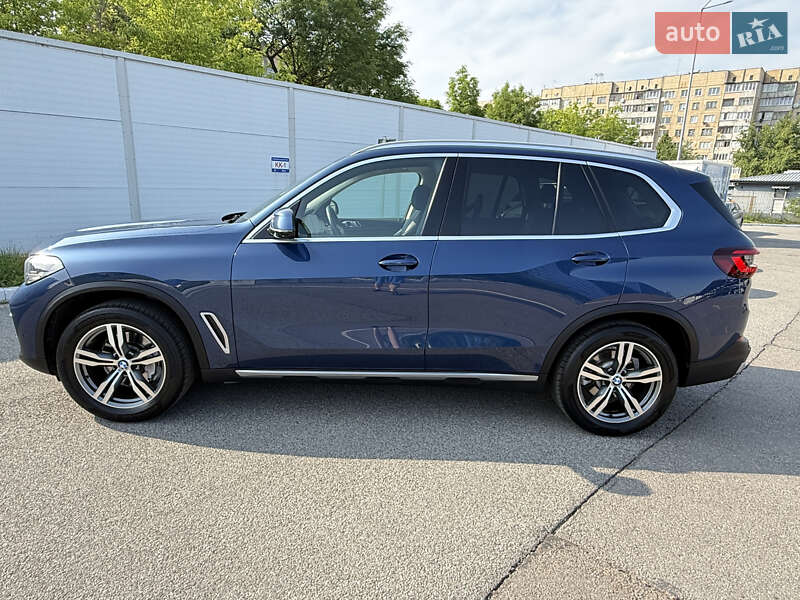 Позашляховик / Кросовер BMW X5 2021 в Львові
