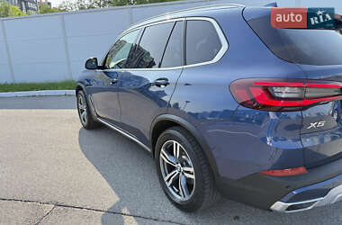 Внедорожник / Кроссовер BMW X5 2021 в 