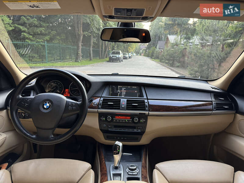 Внедорожник / Кроссовер BMW X5 2012 в Львове