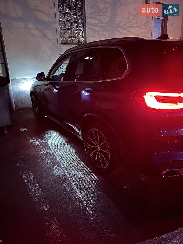 Внедорожник / Кроссовер BMW X5 2019 в Виннице