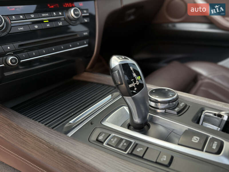 Внедорожник / Кроссовер BMW X5 2014 в Иршаве