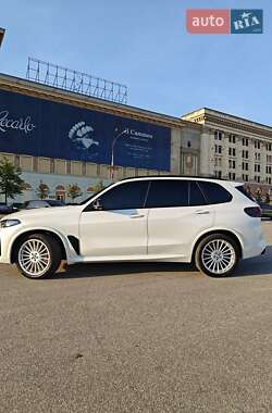 Внедорожник / Кроссовер BMW X5 2018 в 