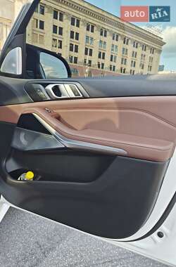 Внедорожник / Кроссовер BMW X5 2018 в 