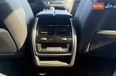 Внедорожник / Кроссовер BMW X5 2019 в 