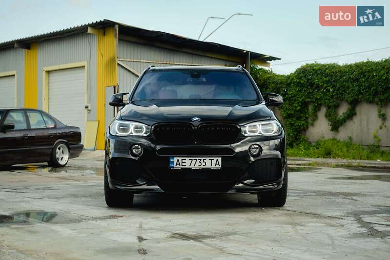 Позашляховик / Кросовер BMW X5 2015 в Києві