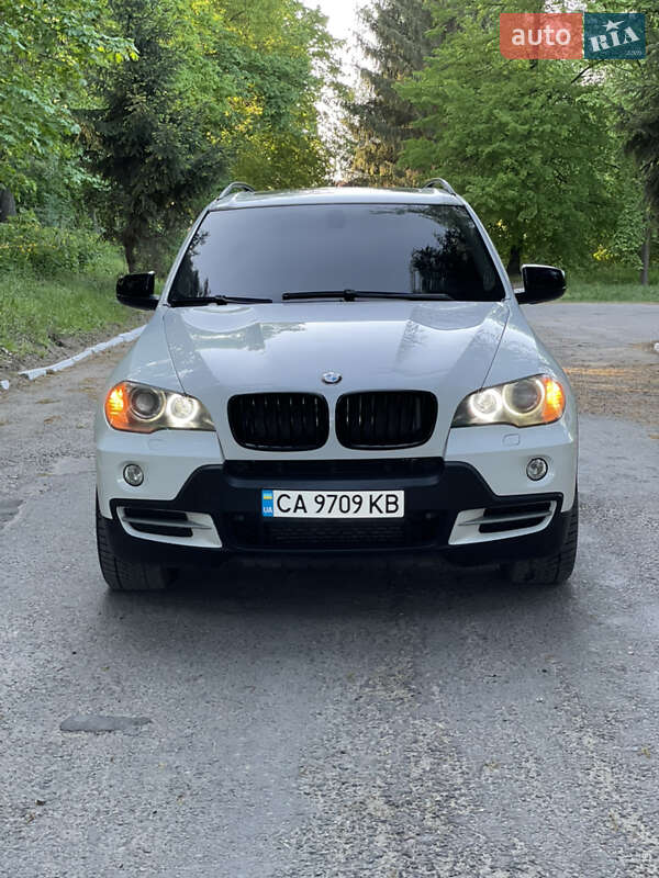Внедорожник / Кроссовер BMW X5 2009 в Бершади