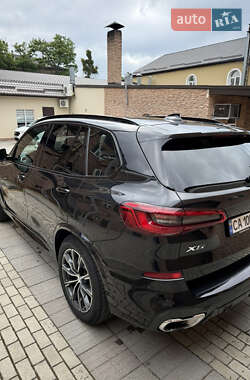 Внедорожник / Кроссовер BMW X5 2019 в 