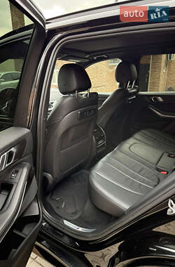 Внедорожник / Кроссовер BMW X5 2019 в 