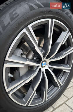 Внедорожник / Кроссовер BMW X5 2019 в 