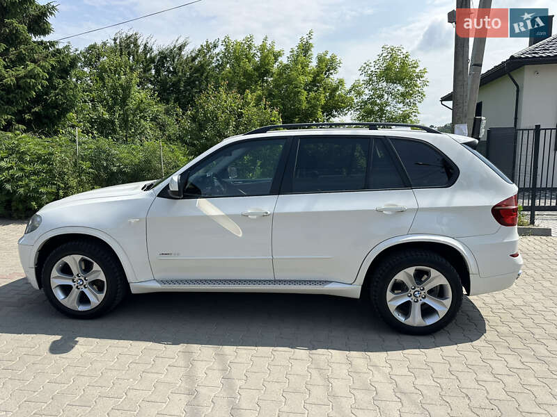 Внедорожник / Кроссовер BMW X5 2012 в Черновцах