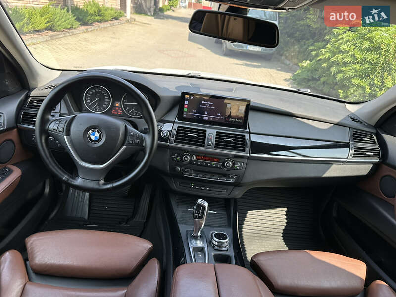 Внедорожник / Кроссовер BMW X5 2012 в Черновцах