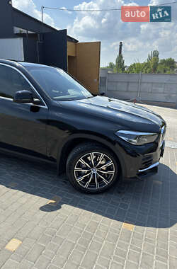 Внедорожник / Кроссовер BMW X5 2022 в Первомайске