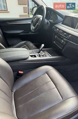 Внедорожник / Кроссовер BMW X5 2018 в 