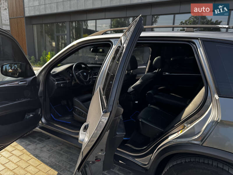 Внедорожник / Кроссовер BMW X5 2007 в Березному