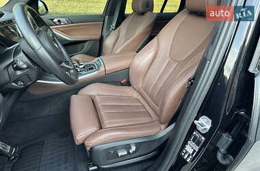 Внедорожник / Кроссовер BMW X5 2022 в 