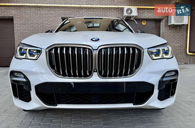 Внедорожник / Кроссовер BMW X5 2021 в 