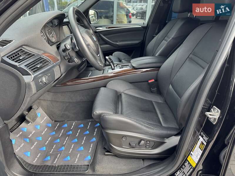 Позашляховик / Кросовер BMW X5 2012 в Рівному