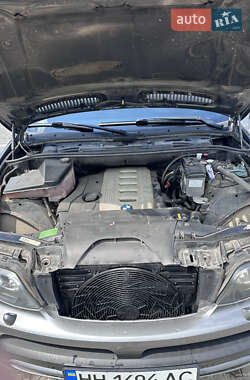 Внедорожник / Кроссовер BMW X5 2005 в 