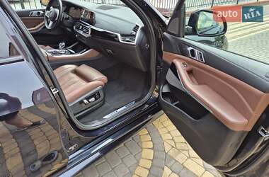 Позашляховик / Кросовер BMW X5 2019 в 