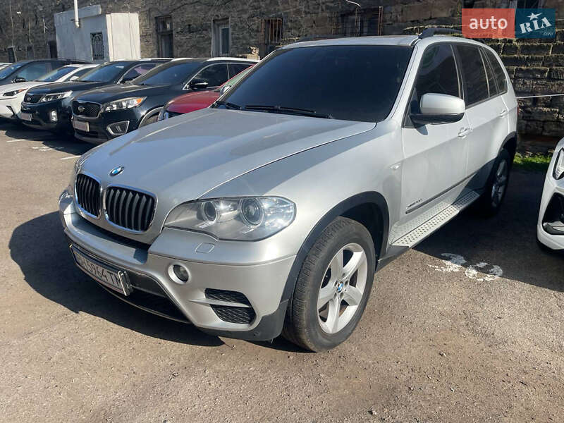 Внедорожник / Кроссовер BMW X5 2011 в 