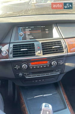Внедорожник / Кроссовер BMW X5 2011 в 