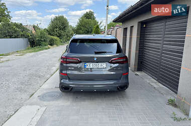 Внедорожник / Кроссовер BMW X5 2022 в 