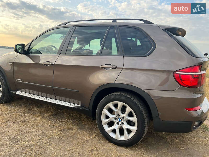 Внедорожник / Кроссовер BMW X5 2011 в Николаеве